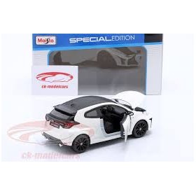 TOYOTA YARIS 2021 1:24