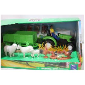 FATTORIA CON TRATTORE E ANIMALI